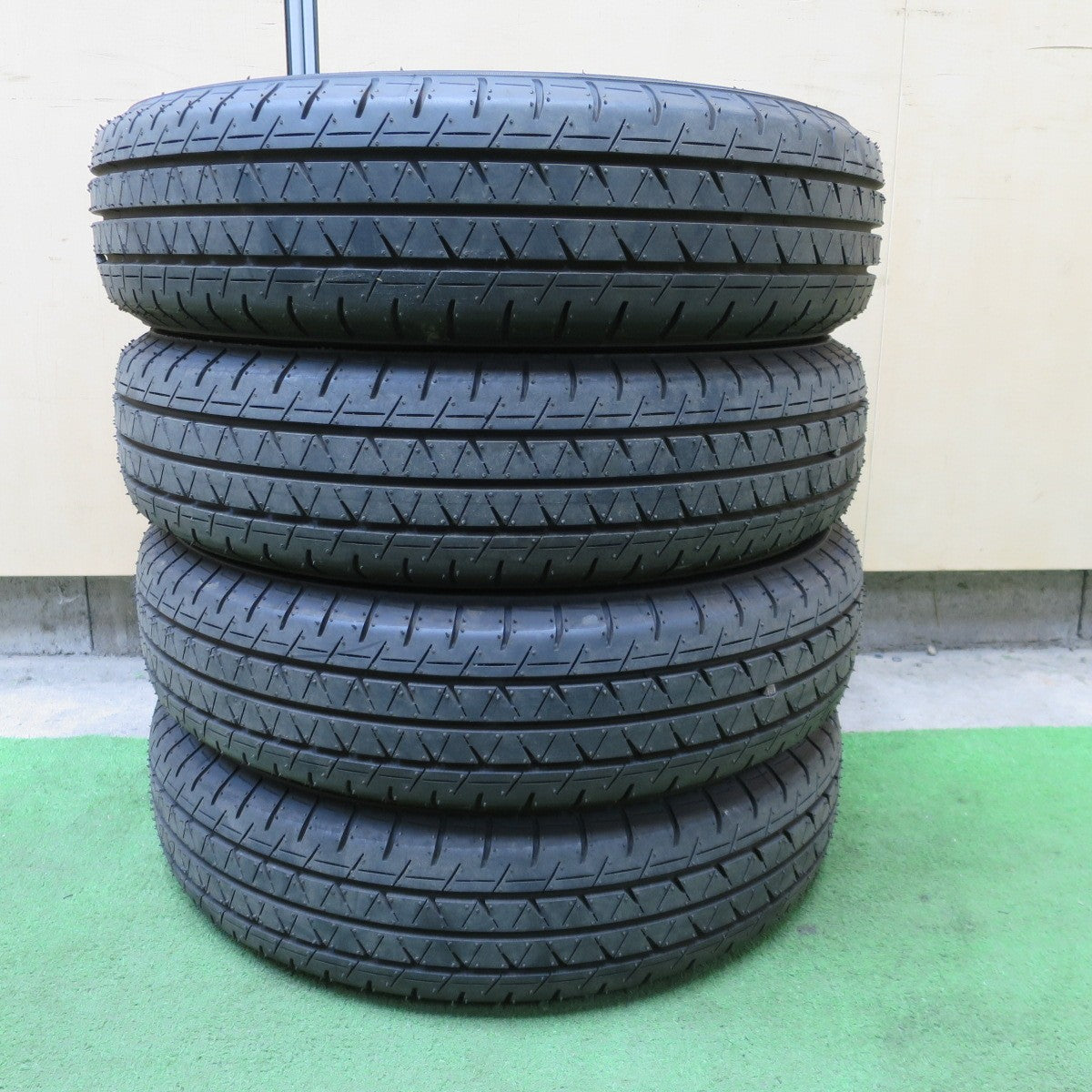 新車外し！25年★145/80R12 80/78N ヨコハマ BluEarth-Van RY55 ブルーアース 12インチ キャリイ エブリイ ハイゼット 等★6021802NGノタ