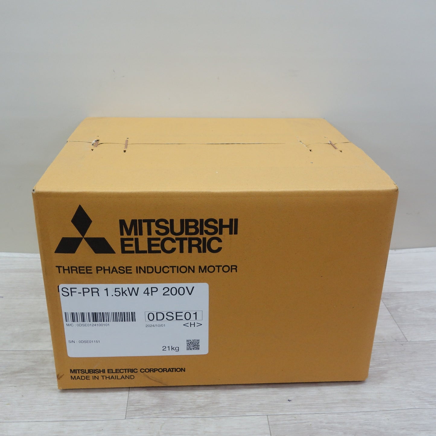 [送料無料] 未使用☆MITSUBISHI 三菱 三相 モーター SF-PR 1.5kW 4P 200V トップランナー モータ 0DSE01☆