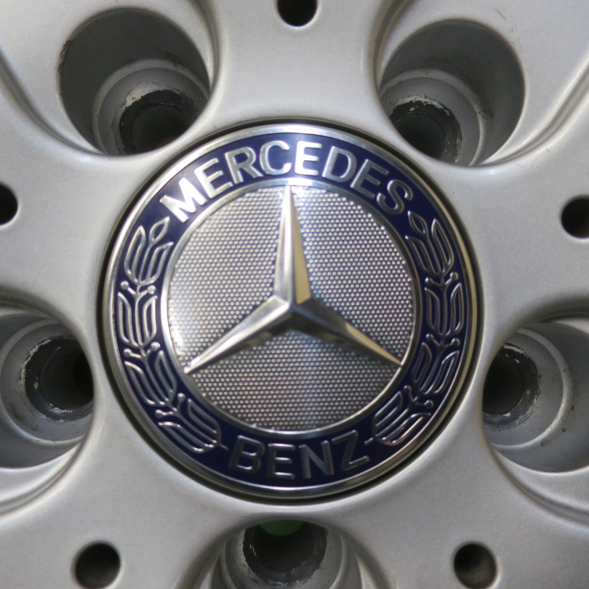 バリ溝！キレイ！9.5分★ベンツ 等 AGA Burg 225/55R17 スタッドレス ミシュラン X-ICE XI3 17インチ ブルグ PCD112/5H★5080604イス