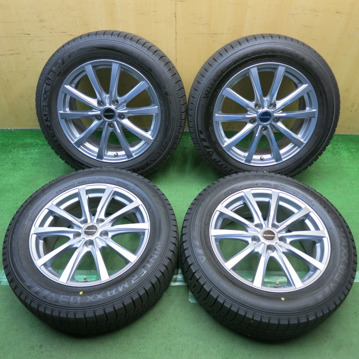 バリ溝！25年！キレイ！ほぼ10分◎スタッドレス 215/60R17 ダンロップ ウインターマックス 03 BALMINUM LS10 バルミナ 17インチ PCD114.3/5H◎6091302HAス