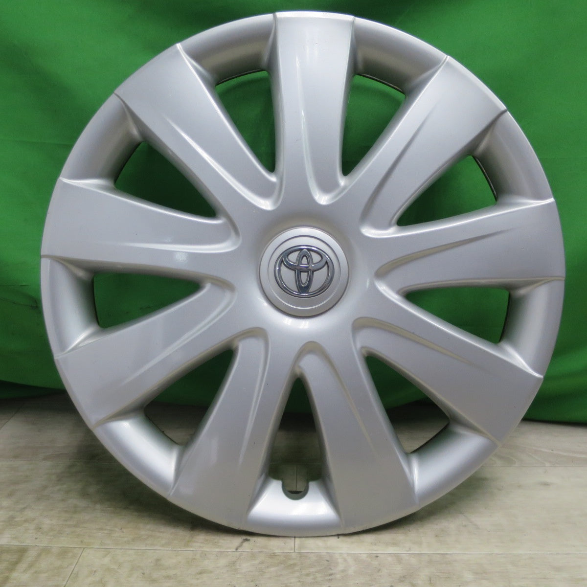 [送料無料] 4枚価格☆トヨタ カムリ イプサム ガイア 等 純正 ホイール キャップ カバー 15インチ TOYOTA☆