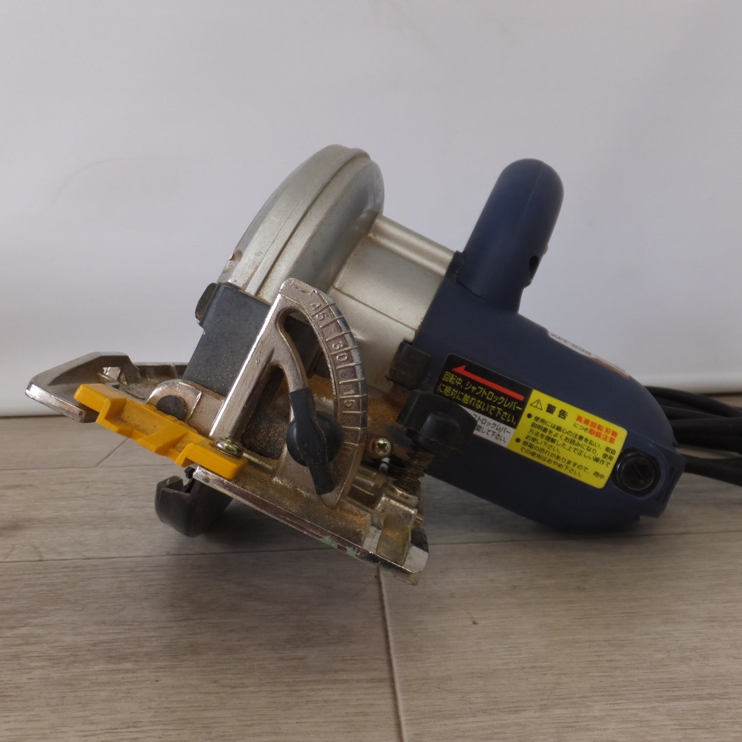 [送料無料] ★高儀 アースマン EARTH MAN 電気丸のこ ECS-147　100V 50/60Hz 550W★