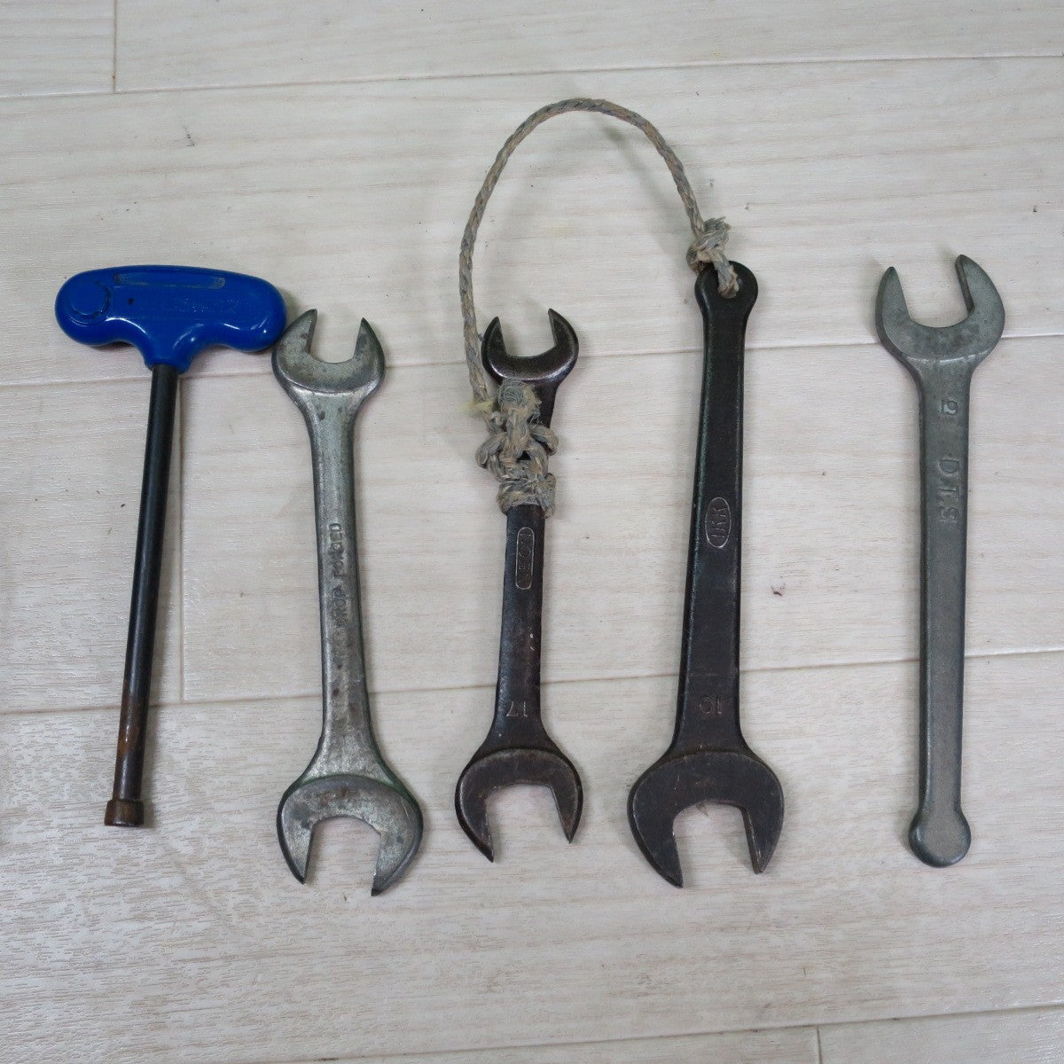 [送料無料] 付属品付き！替刃複数☆日立 46mm ブレーキ付 仕上 溝切 PG21B 電動 工具 コード式 ミゾキリ 溝切り カッター HITACHI☆