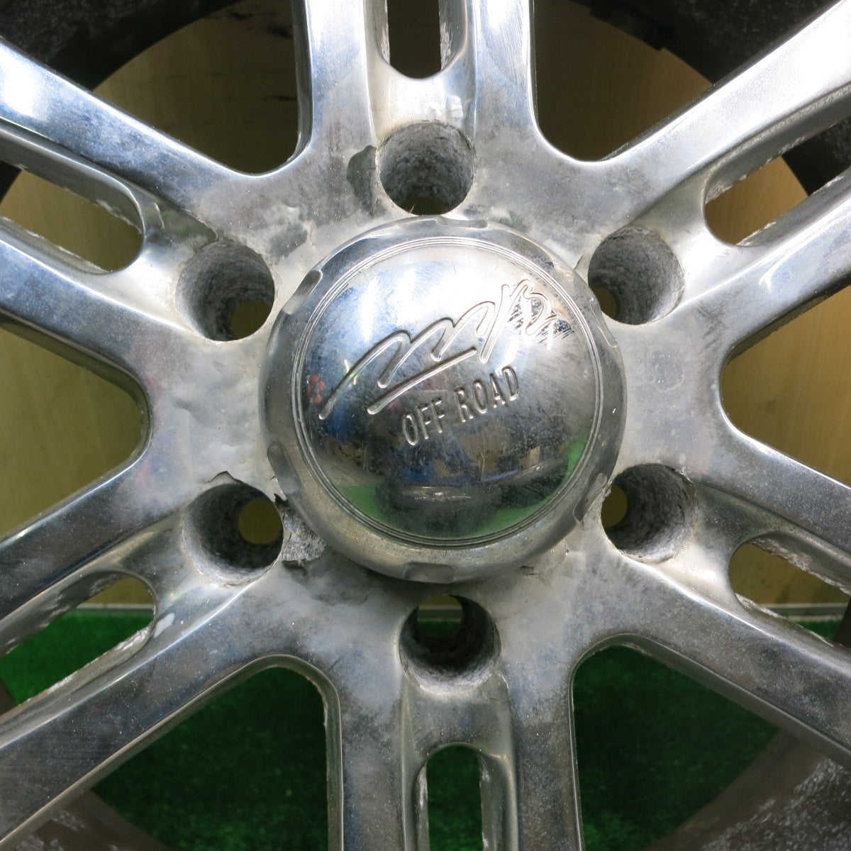 4本価格★スタッドレス 275/55R20 ブリヂストン ブリザック DM-V1 OFF ROAD 社外 アルミ 20インチ PCD139.7/6H★5102001AKス