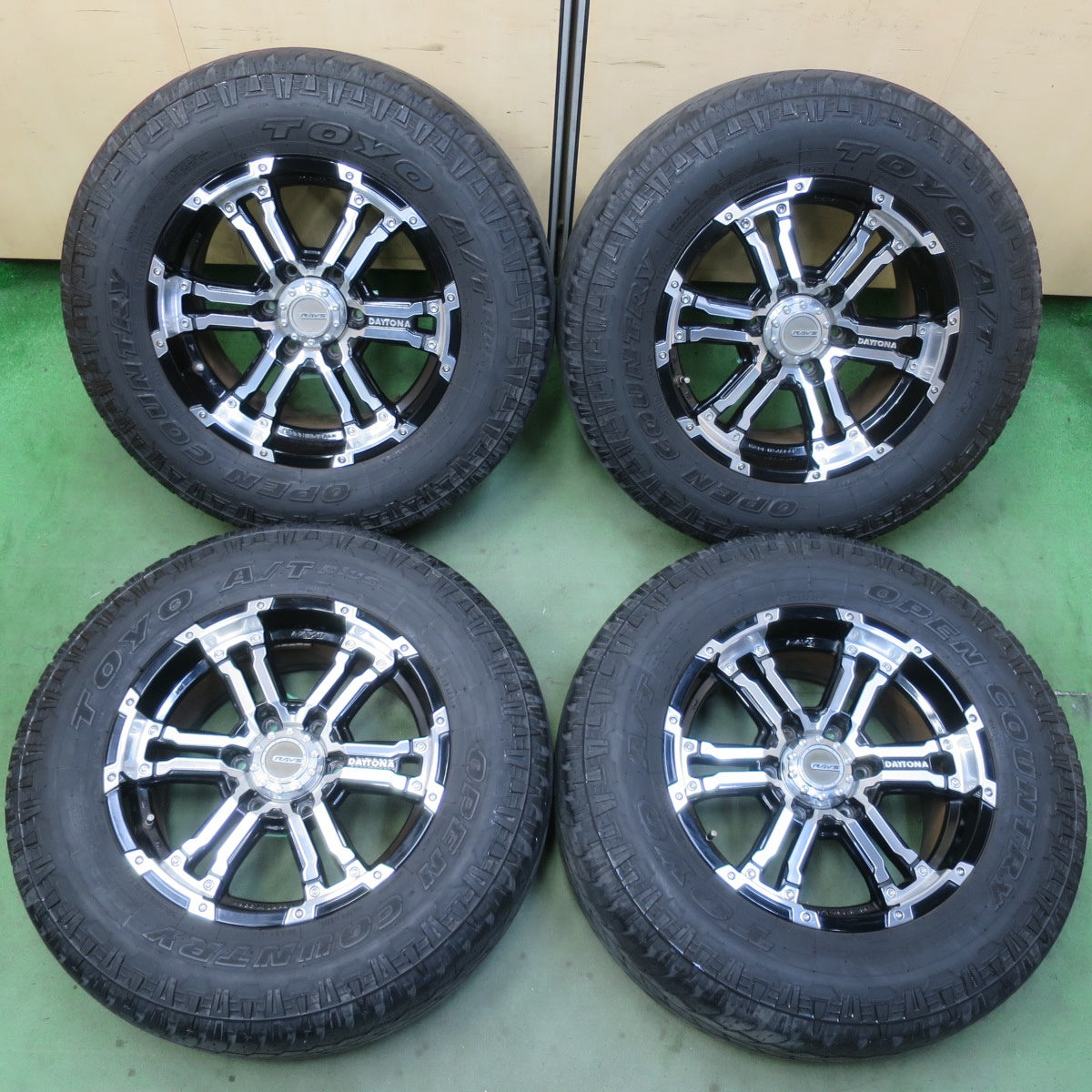 キレイ★RAYS DAYTONA FDX 265/65R17 トーヨー A/T プラス オープン カントリー レイズ デイトナ 17インチ PCD139.7/6H★6052704イノ