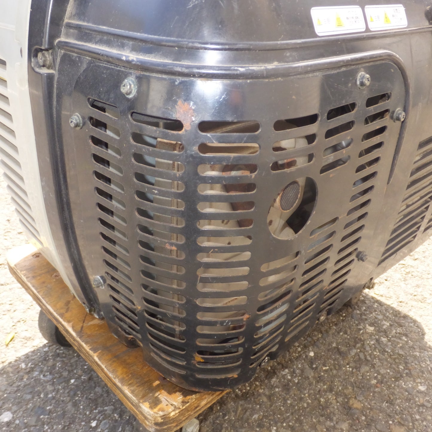 [送料無料] ジャンク★藤原産業 SK11 発電機 PORTABLE GENERATOR SG-1000M　100V 9.0A 900VA 90Hz 単相★
