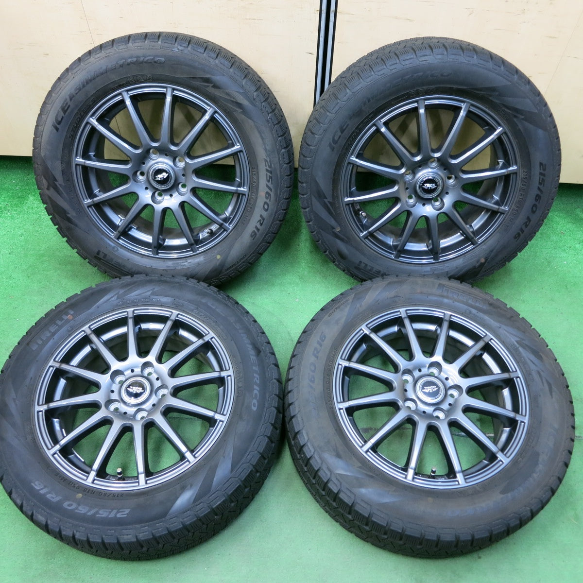 [送料無料] バリ溝！キレイ！8.5分★スタッドレス 215/60R16 ピレリ アイスアシンメトリコ TEAD テッド 16インチ PCD114.3/5H★4092002SYス