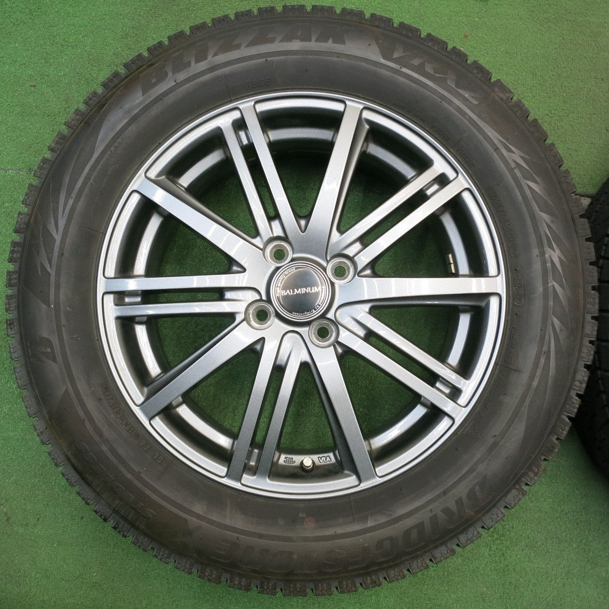 バリ溝！キレイ！9分★スタッドレス 195/65R16 ブリヂストン ブリザック VRX2 BALMINUM バルミナ 16インチ PCD100/4H★5050706NJス