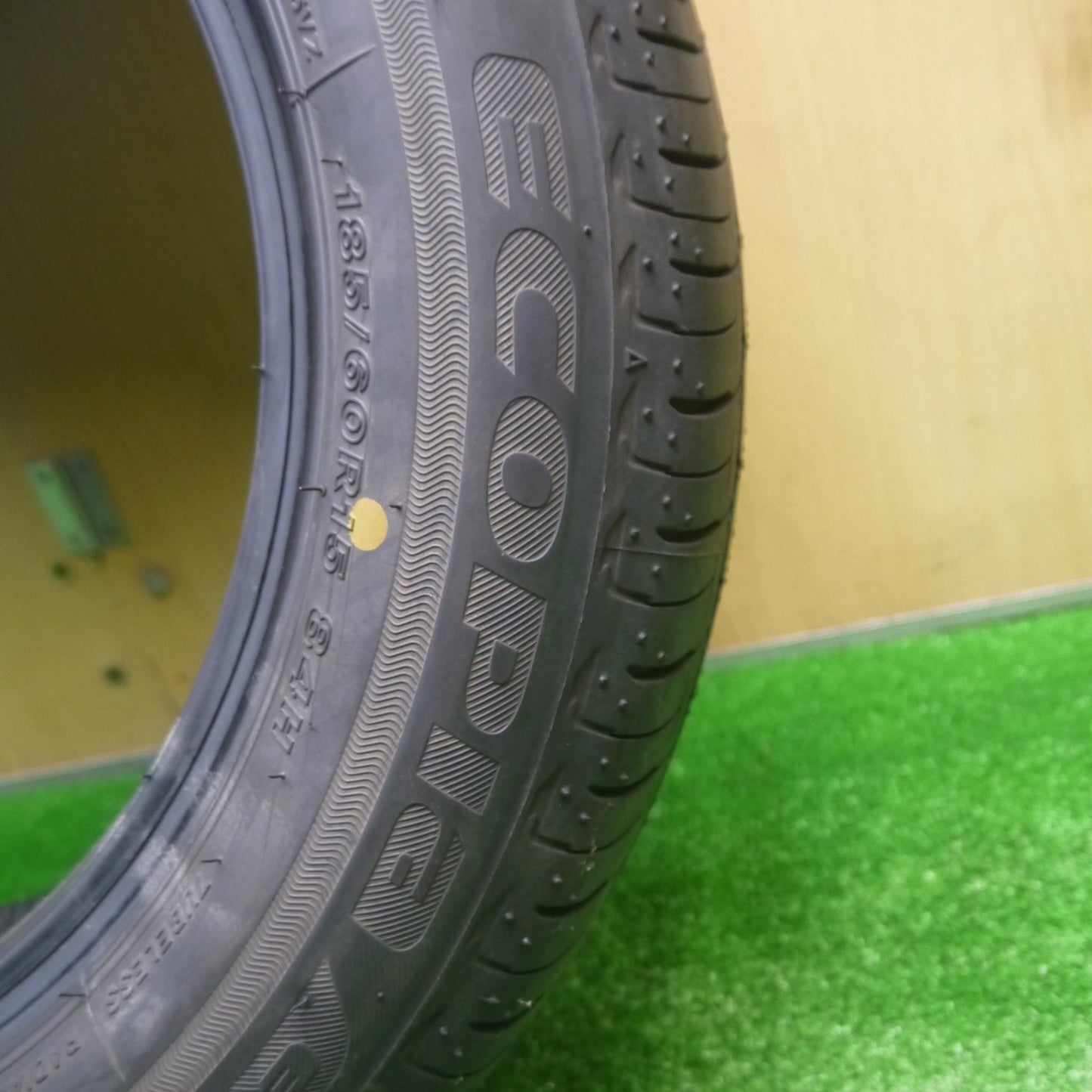 *送料無料* 新車外し！22年★185/60R15 ブリヂストン エコピア EP150 タイヤ 15インチ アクア フィット シャトル ヤリス 等★4082601Hノタ
