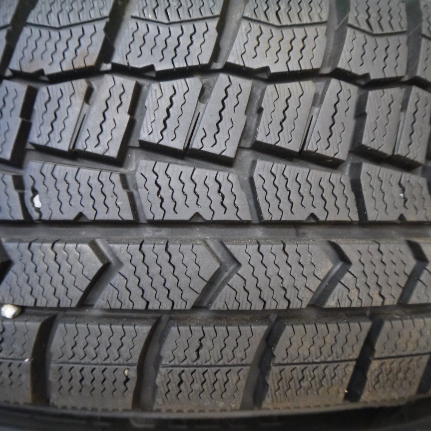 バリ溝！24年！9.5分★FIAT フィアット 500 等 MAK FIX 175/65R14 スタッドレス ダンロップ ウインターマックス WM02 フィックス 14インチ PCD98/4H★6031709Hス