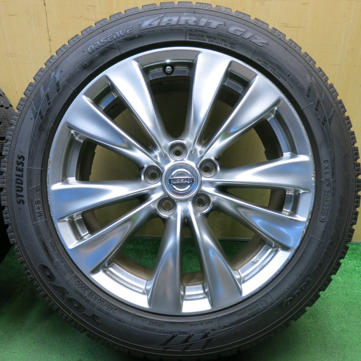 バリ溝！9.5分◎日産 Y51 フーガ 純正 245/50R18 スタッドレス トーヨー オブザーブ ガリット GIZ 18インチ PCD114.3/5H◎6100408HAス