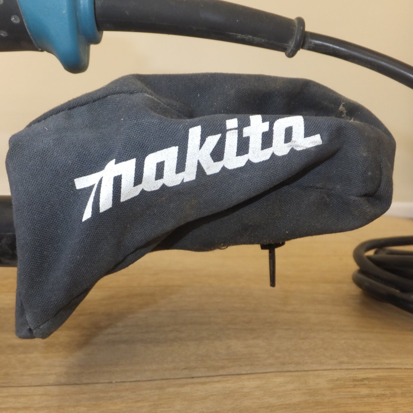 [送料無料] ★マキタ makita 仕上サンダ BO3710　100V～ 2A 50-60hz 190W★