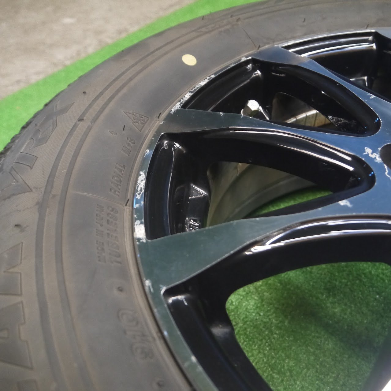 [送料無料] 4本価格★プリウス等 195/65R15 スタッドレス ブリヂストン VRX DEEP IMPACT WZ-8 ディープインパクト PCD100/5H★4100203Hス