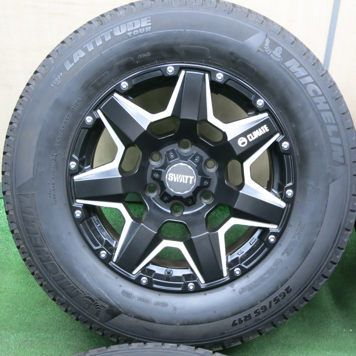 *送料無料* バリ溝！21年！キレイ！9分★SWATT CLIMATE 265/65R17 ミシュラン LATITUDE TOUR スワット クライメイト 17インチ PCD139.7/6H★4041701TNス