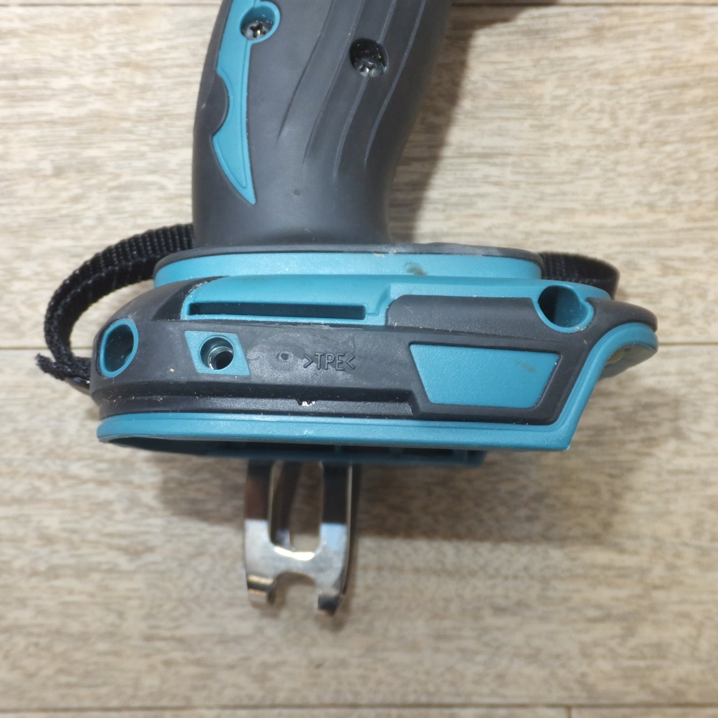 [送料無料] キレイ★マキタ makita 充電式インパクトドライバ TD146DX2 18V 本体のみ★