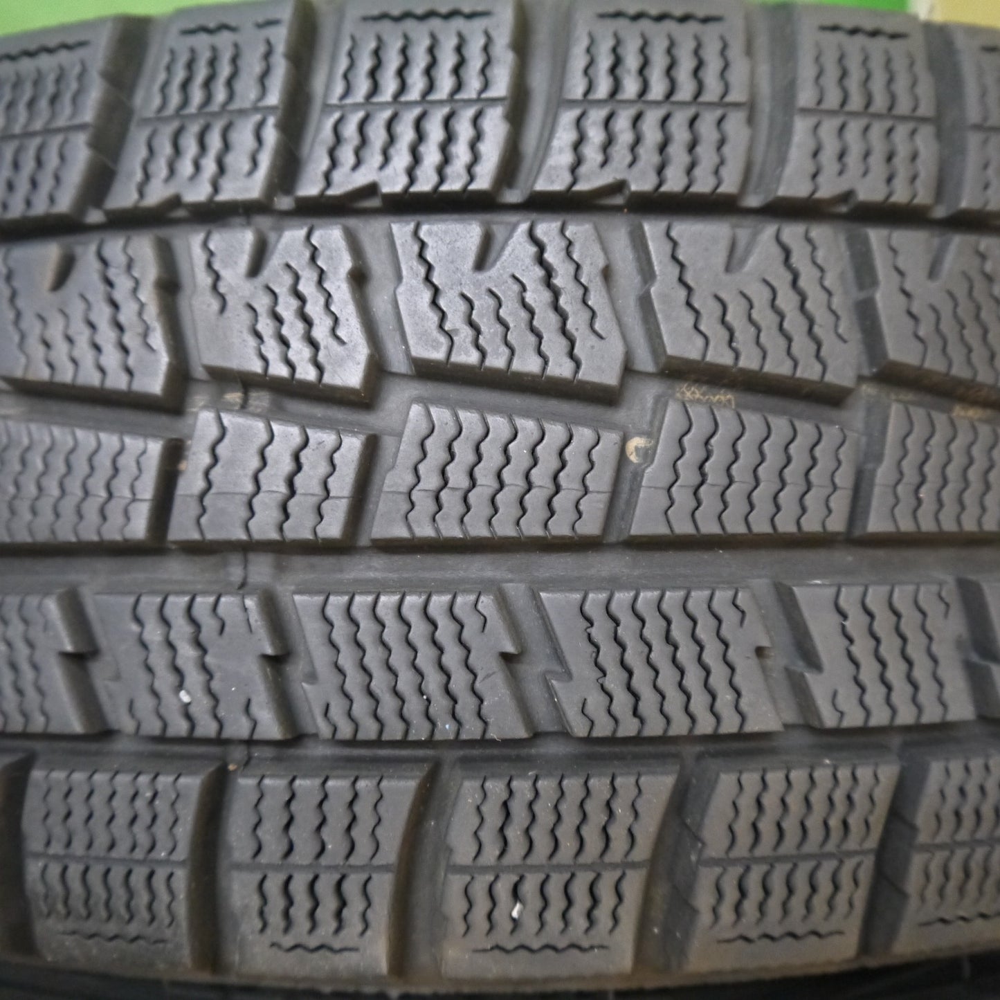 バリ溝！9分★スタッドレス 185/60R15 ダンロップ ウインターマックス WM01 JOKER ジョーカー 15インチ PCD100/4H★5042102Hス