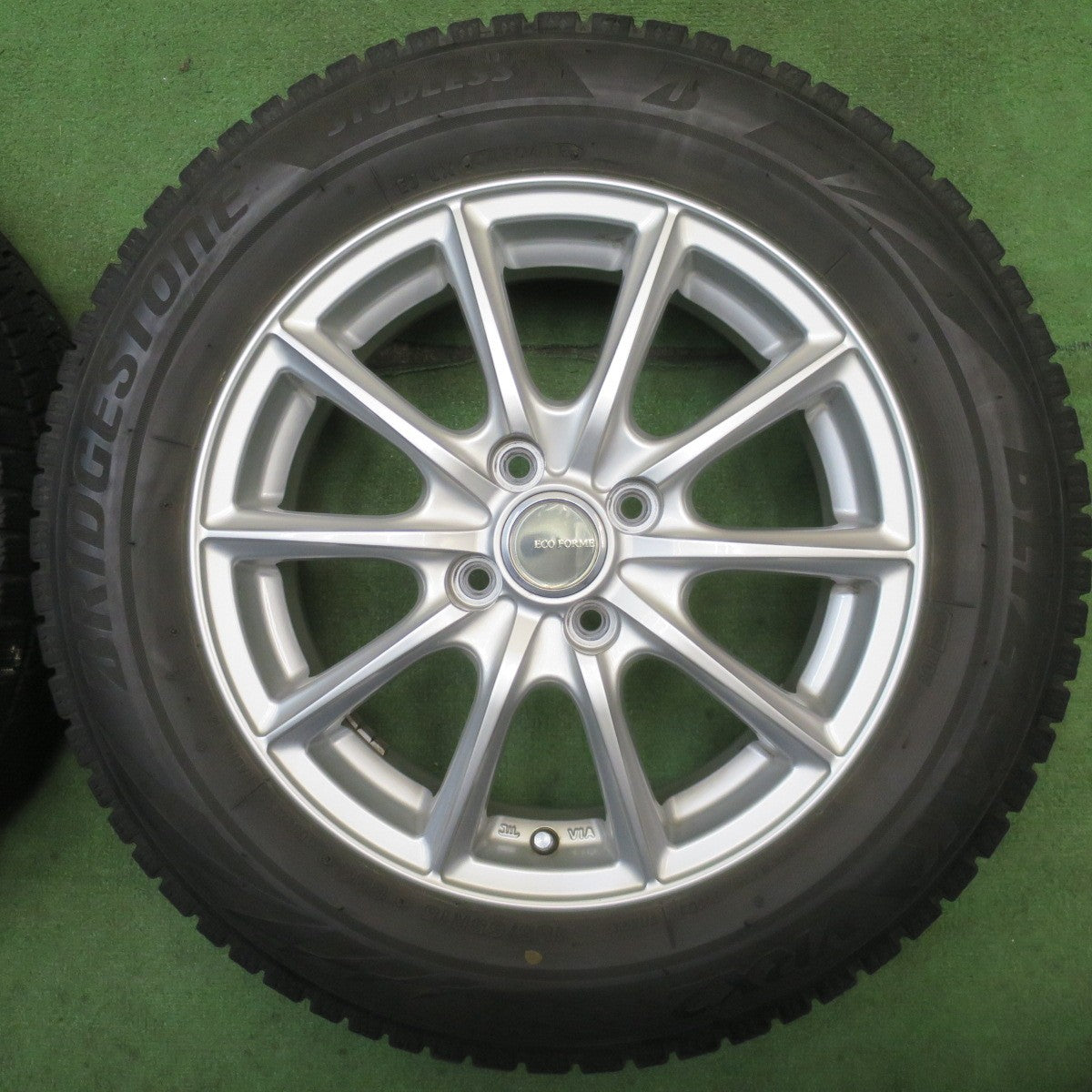 キレイ◎スタッドレス 185/65R15 ブリヂストン ブリザック VRX2 ECO FORME エコフォルム 15インチ PCD100/4H◎6072204NJス