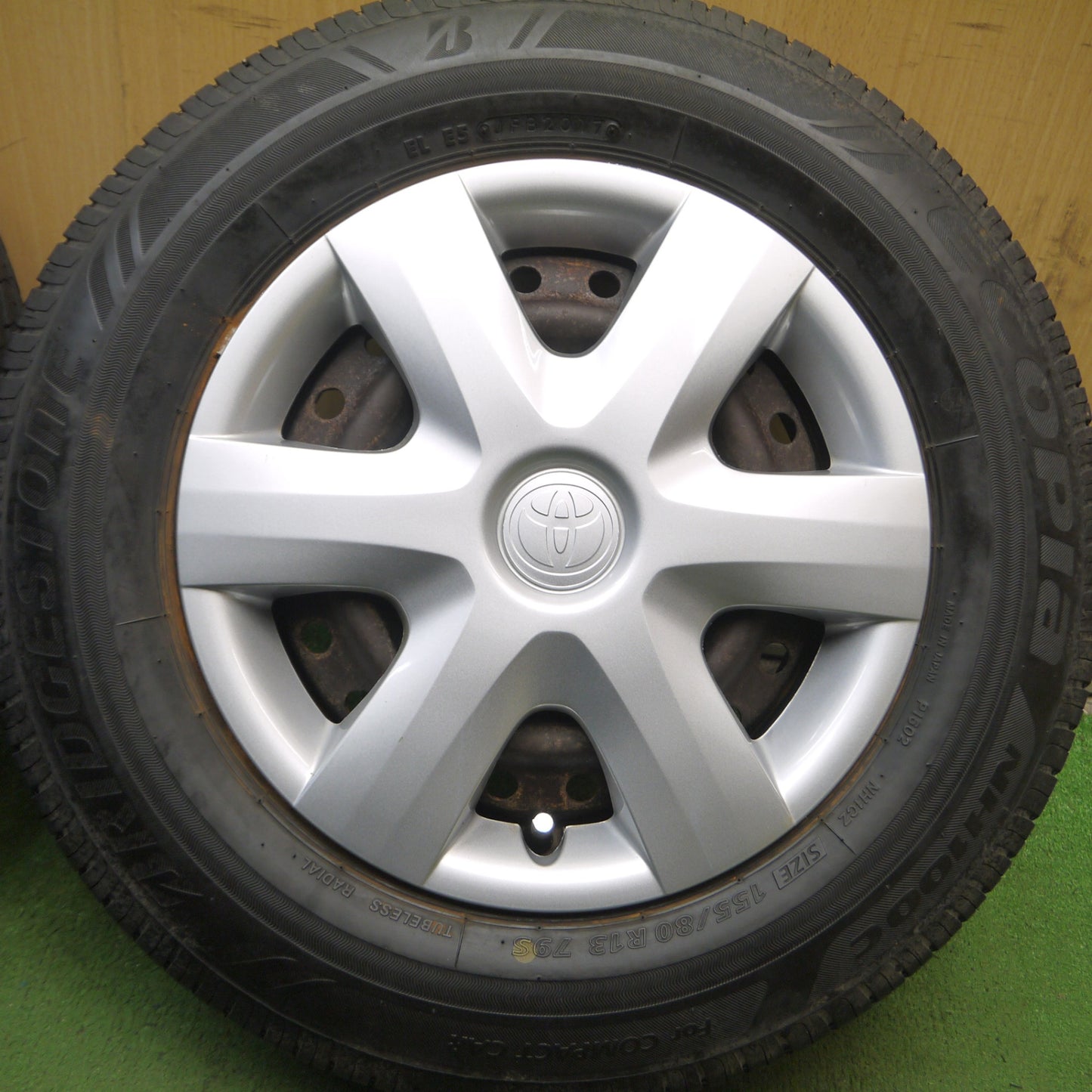 *送料無料* バリ溝！キレイ！8.5分★トヨタ パッソ 純正 スチール 155/80R13 ブリヂストン エコピア NH100C 13インチ PCD100/4H★4060506Hノ