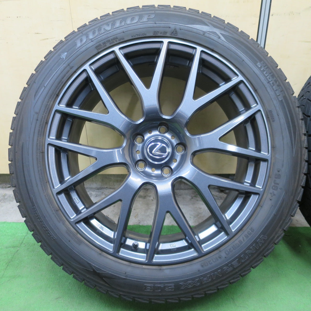 センサー付き！バリ溝！24年！キレイ！9.5分◎レクサス NX 等 235/55R20 スタッドレス ダンロップ ウインターマックス SJ8 weds ウェッズ 20インチ PCD114.3/5H◎6091103NGス