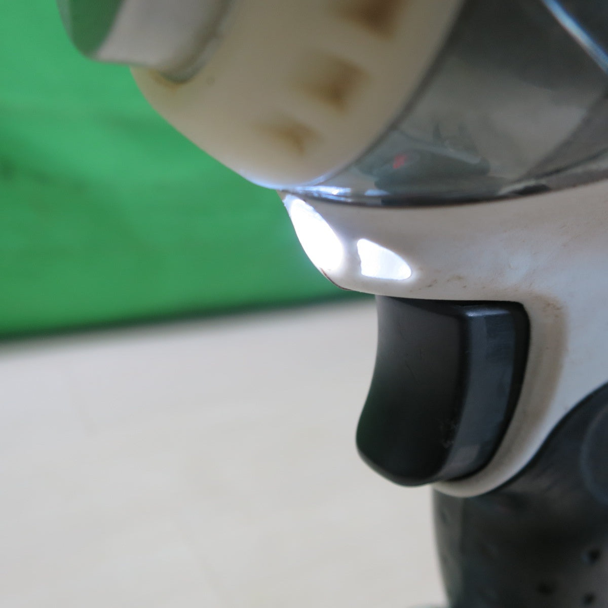 [送料無料] ☆マキタ 充電式 インパクトドライバ TD133D 電動 工具 14.4V makita バッテリー 充電器 DC18RA☆