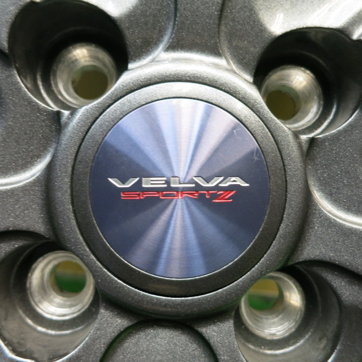 バリ溝！21年！キレイ！8.5分★スタッドレス 185/60R15 ピレリ アイス アシンメトリコ プラス VELVA SPORTZ ヴェルヴァ 15インチ PCD100/4H★5122003HAス