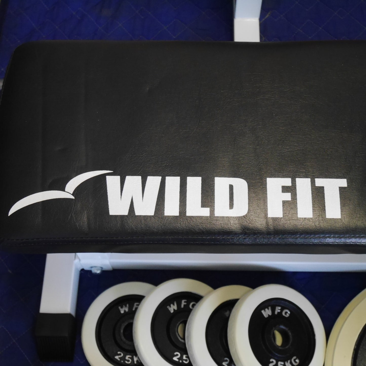【岐阜発 直接引取限定】キレイ☆WILD FIT ベンチ プレス 台 バーベル 型式不明 ワイルド フィット ダンベル トレーニング マシン 筋トレ WFG 22LB☆
