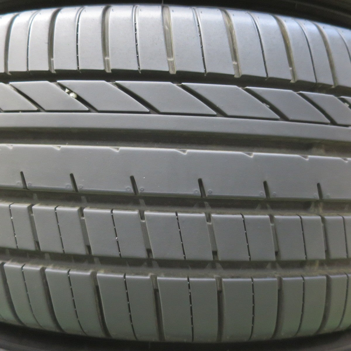 バリ溝！25年！キレイ！ほぼ10分★215/55R18 グッドイヤー EfficientGrip Comfort PREMIX GRAPPA プレミックス グラッパ 18インチ PCD114.3/5H★6011002イノ