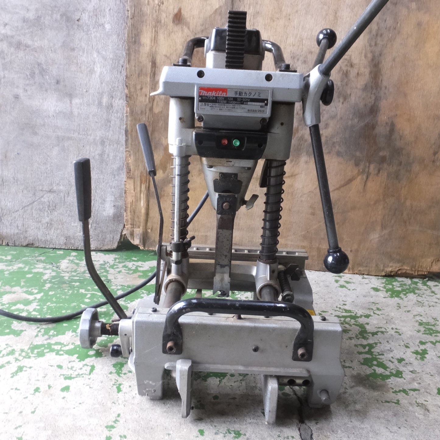 [送料無料] ◆makita マキタ 手動カクノミ 7304 木工用 角ノミ 穴あけ 電動工具 100V◆