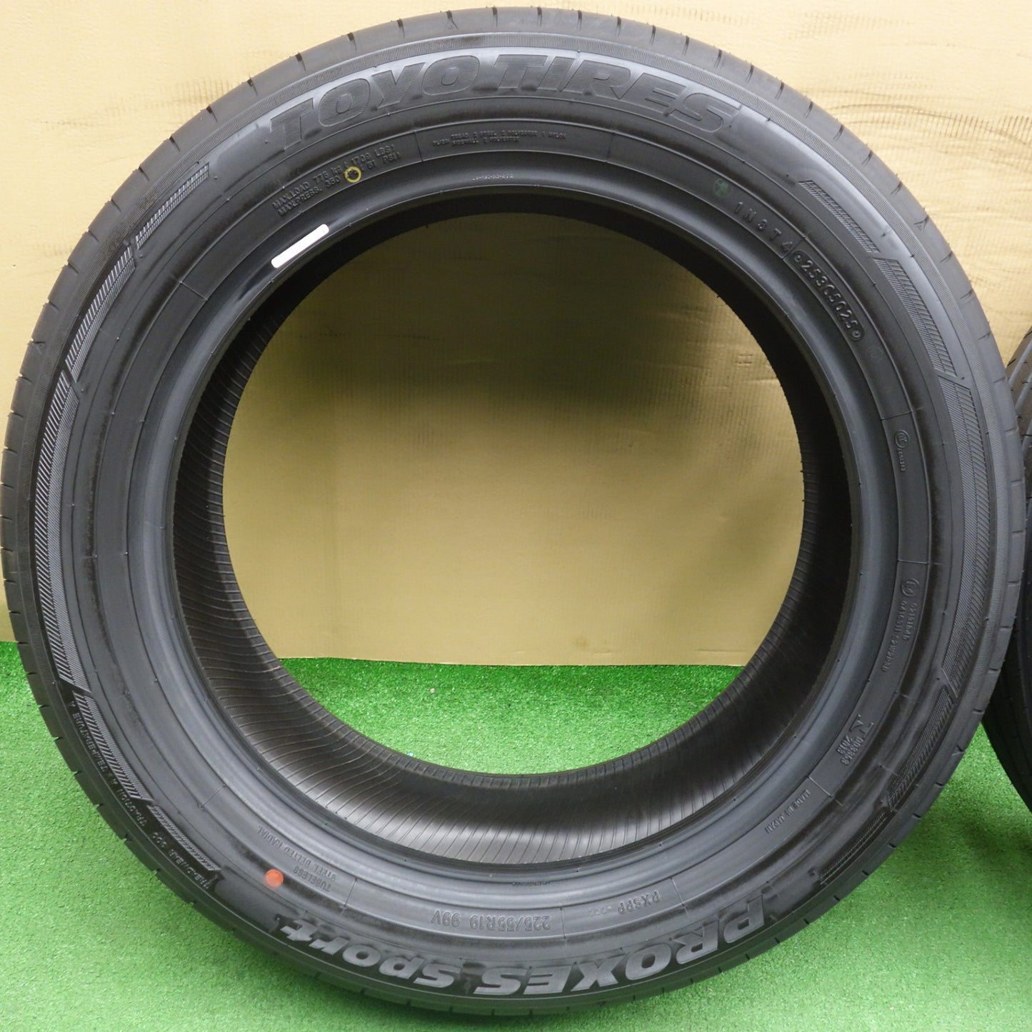 新車外し！25年◎225/55R19 トーヨー プロクセス スポーツ PROXES Sport タイヤ 19インチ レクサス LM アルファード ヴェルファイア エクストレイル CX-5 等◎6080802KTスタ