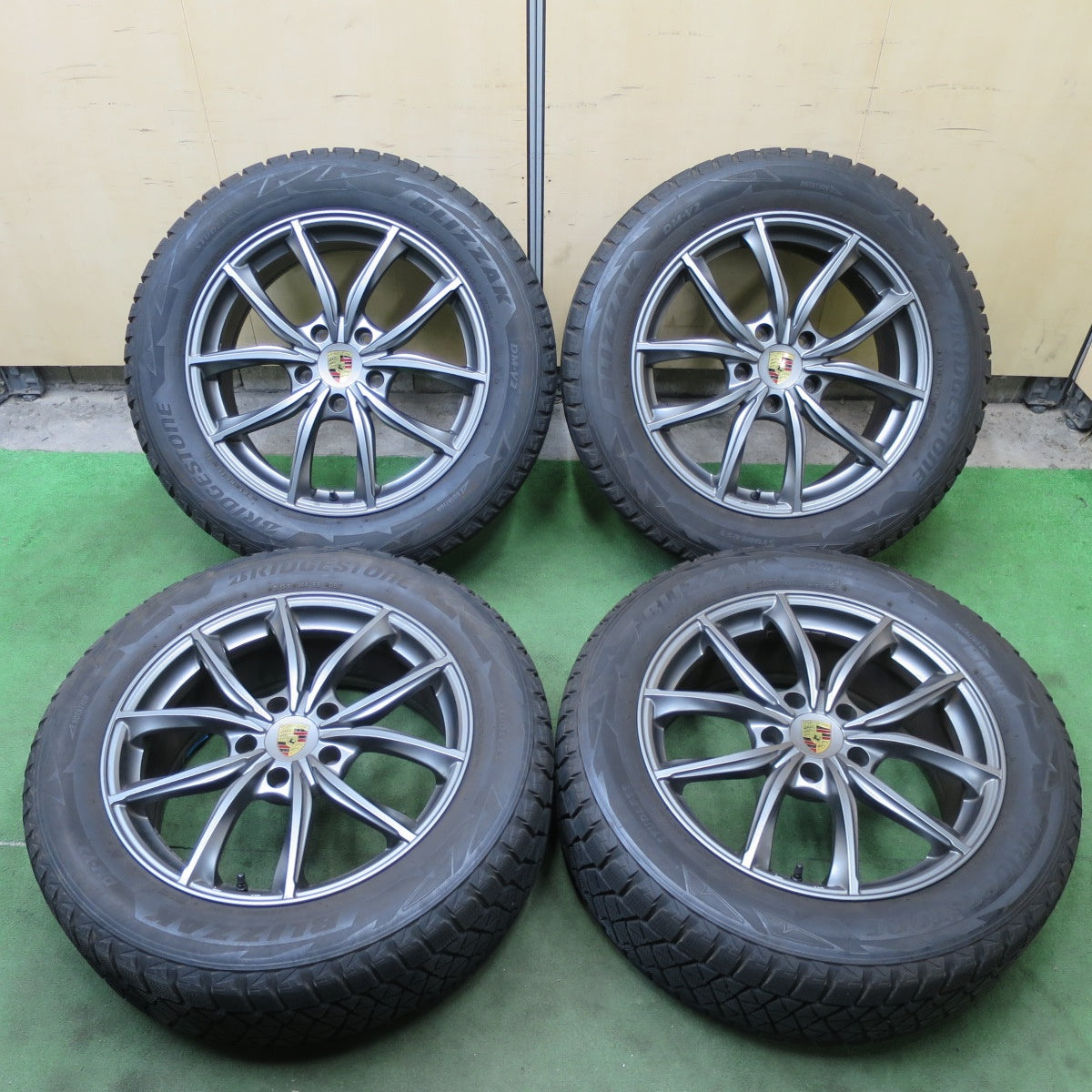 キレイ★ポルシェ 等 255/55R19 スタッドレス ブリヂストン ブリザック DM-V2 社外 アルミ 19インチ PCD130/5H★6013112ナス
