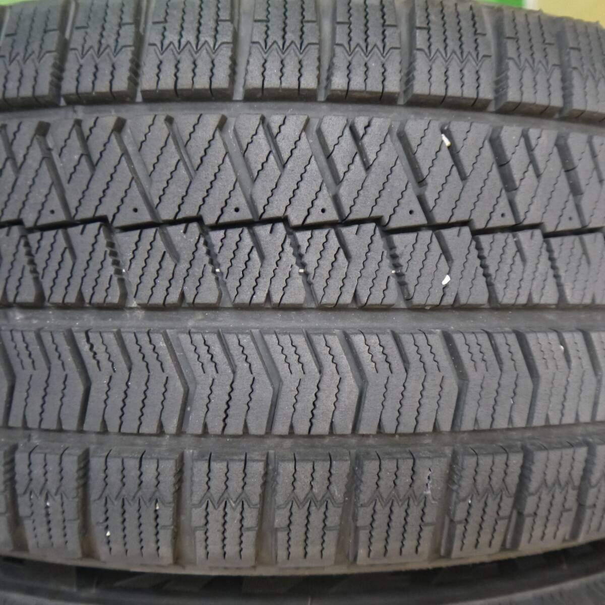 バリ溝！22年！キレイ！9.5分★86 BRZ等 205/55R16 スタッドレス ブリヂストン ブリザック VRX2 EuroMax ユーロマックス 16インチ PCD100/5H★5040804Hス