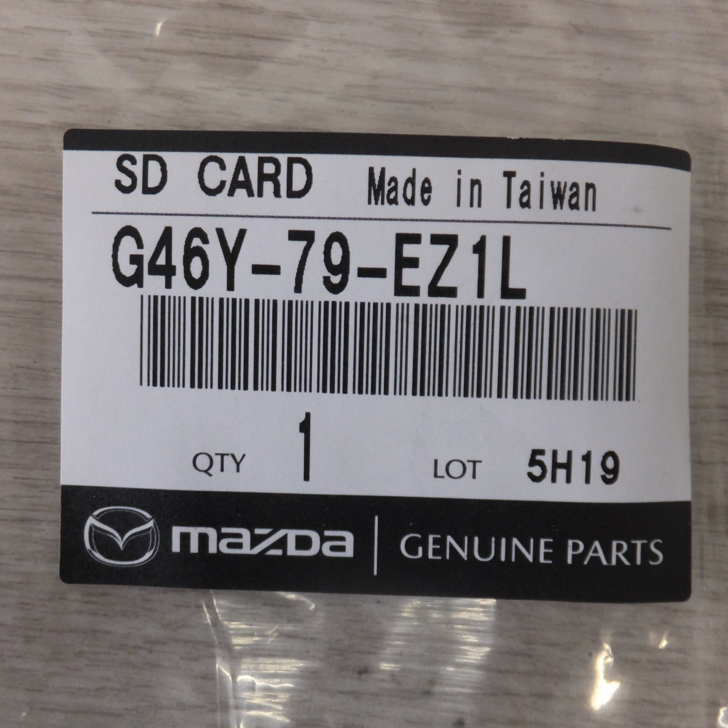 [送料無料] 未使用★マツダ MAZDA 純正 ナビゲーション用SDカードPLUS G46Y-79-EZ1L 2024年秋版 マツダコネクトナビPLUS★