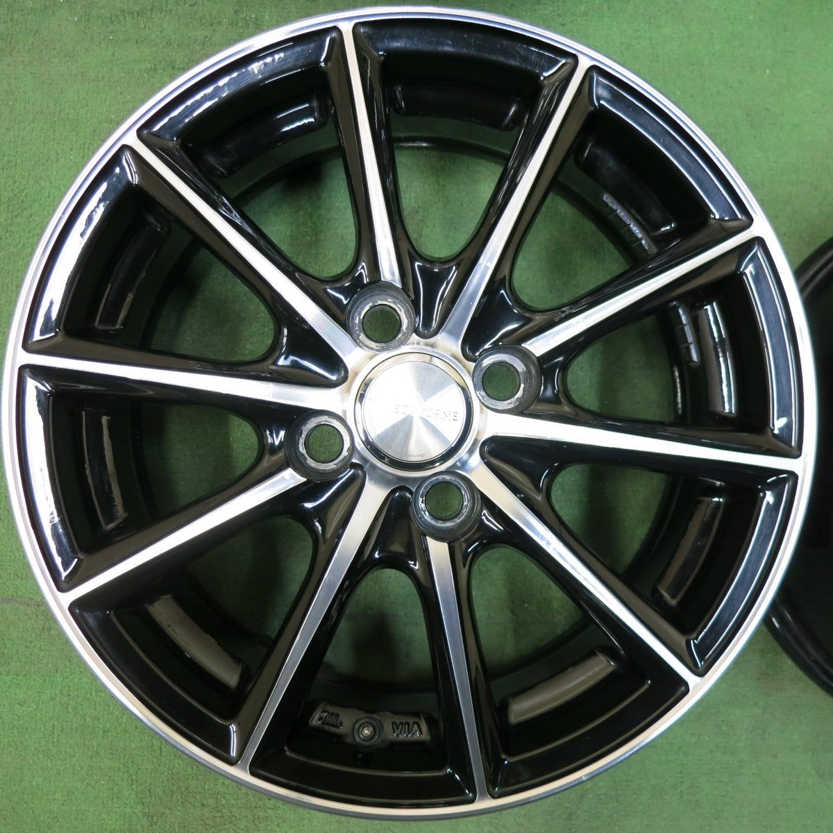[送料無料] キレイ★ECO FORME ホイール 15インチ エコフォルム 15×5.5J PCD100/4H★5011704SYホ