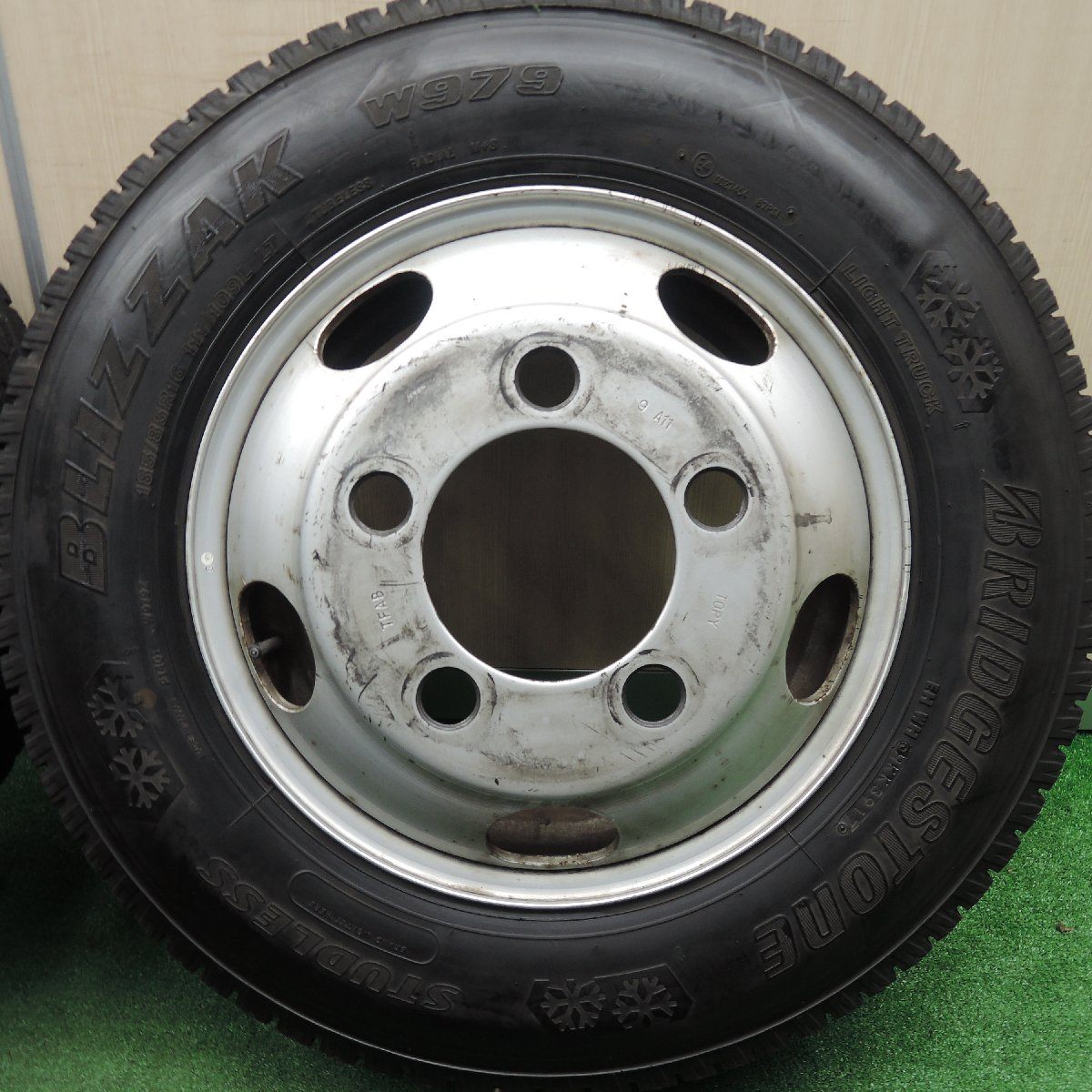 6本価格★トラック タイヤ 185/85R16 111/109L スタッドレス ブリヂストン ブリザック W979 TOPY ホイール 16インチ★3111808HAス