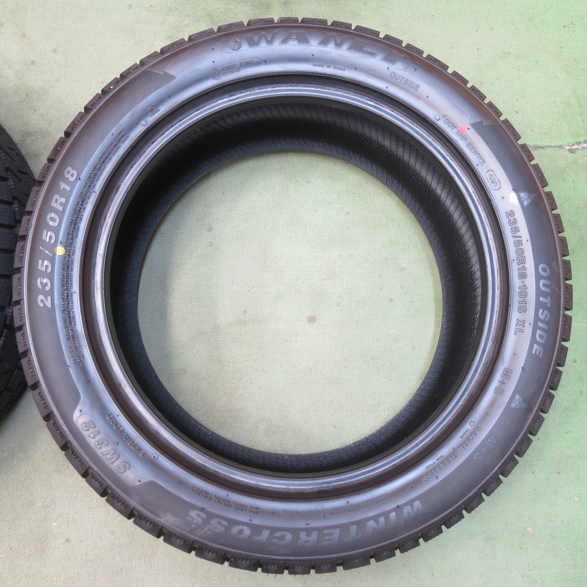ほぼ未使用！25年◎スタッドレス 235/50R18 ワンリ WINTERCross SW312 タイヤ 18インチ アルファード ヴェルファイア 等◎6092901イスタ