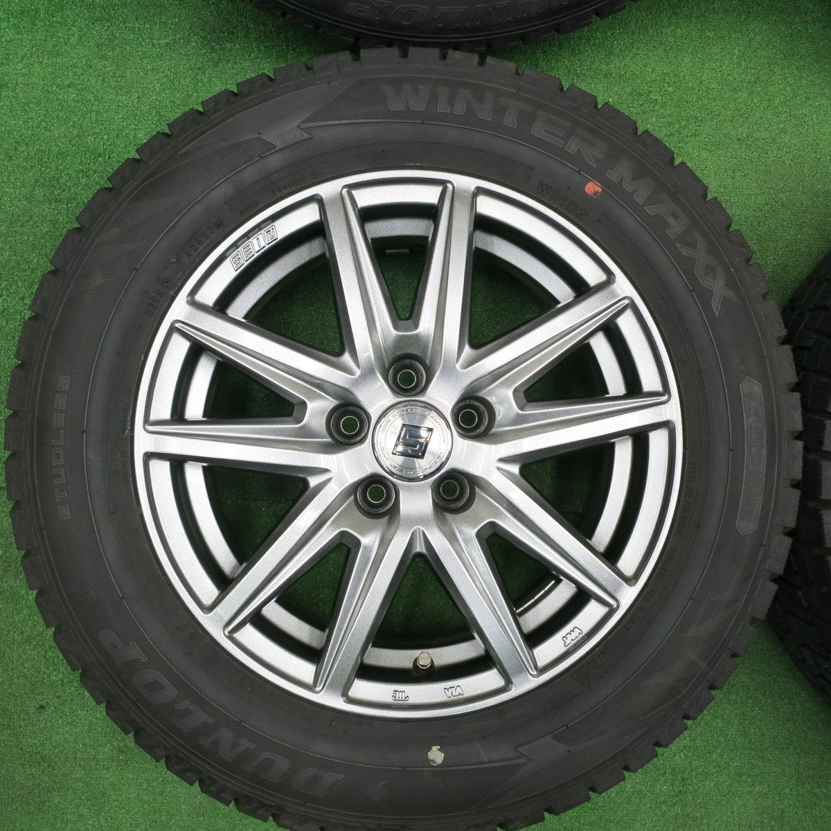 [送料無料] バリ溝！22年！キレイ！8.5分★プリウス 等 195/65R15 スタッドレス ダンロップ ウインターマックス WM02 SEIN ザイン 15インチ PCD100/5H★4112505TNス
