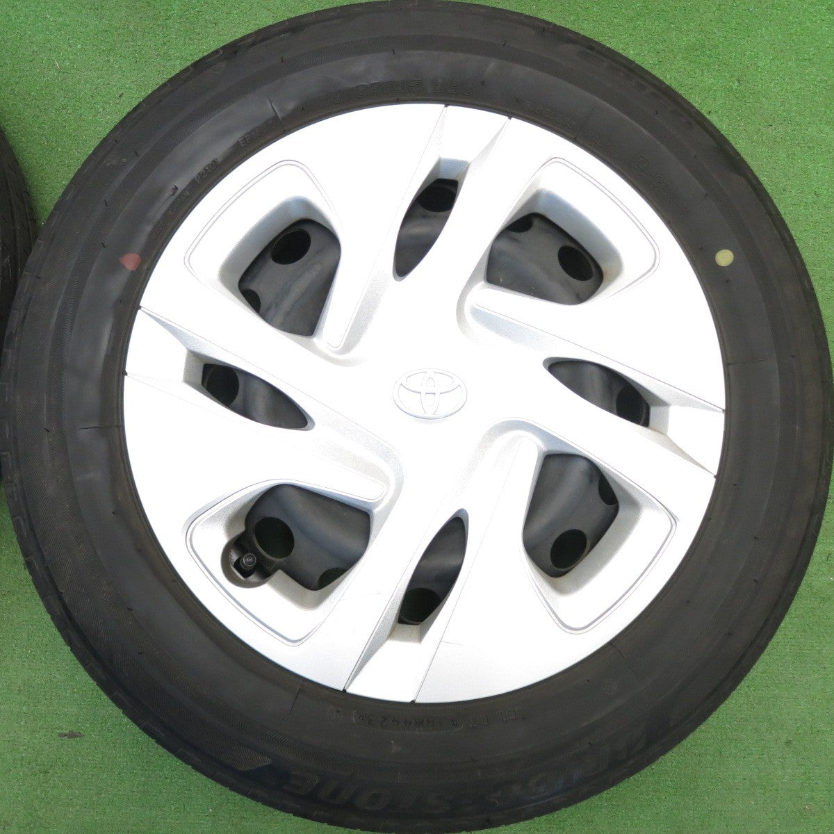 4本価格！23年★トヨタ アクア 純正 スチール 185/65R15 ブリヂストン エコピア EP150 15インチ PCD100/4H★6040506HAノ