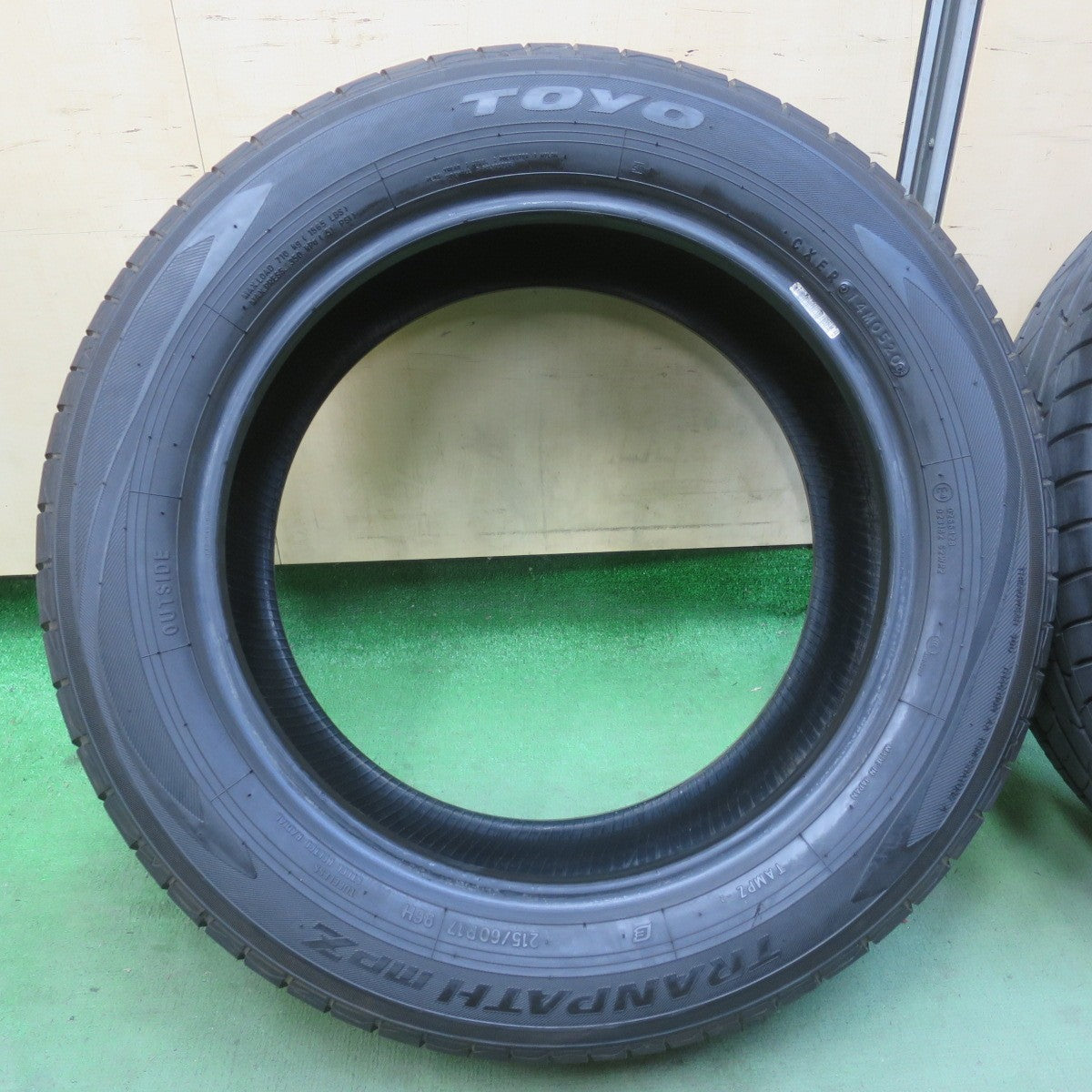バリ溝！9.5分！2本★215/60R17 トーヨー トランパス MPZ タイヤ 17インチ C-HR アルファード ヴェルファイア 等★6042805イノタ