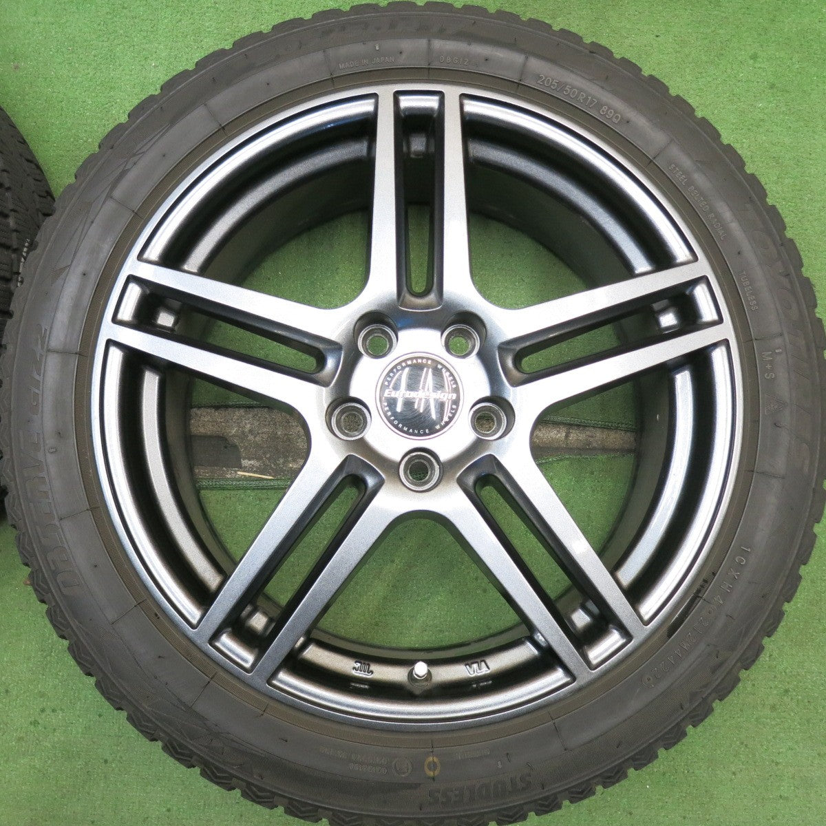 キレイ！22年◎ボルボ 等 Eurodesign 205/50R17 スタッドレス トーヨー オブザーブ GIZ2 ユーロデザイン 17インチ PCD108/5H◎6082503HAス