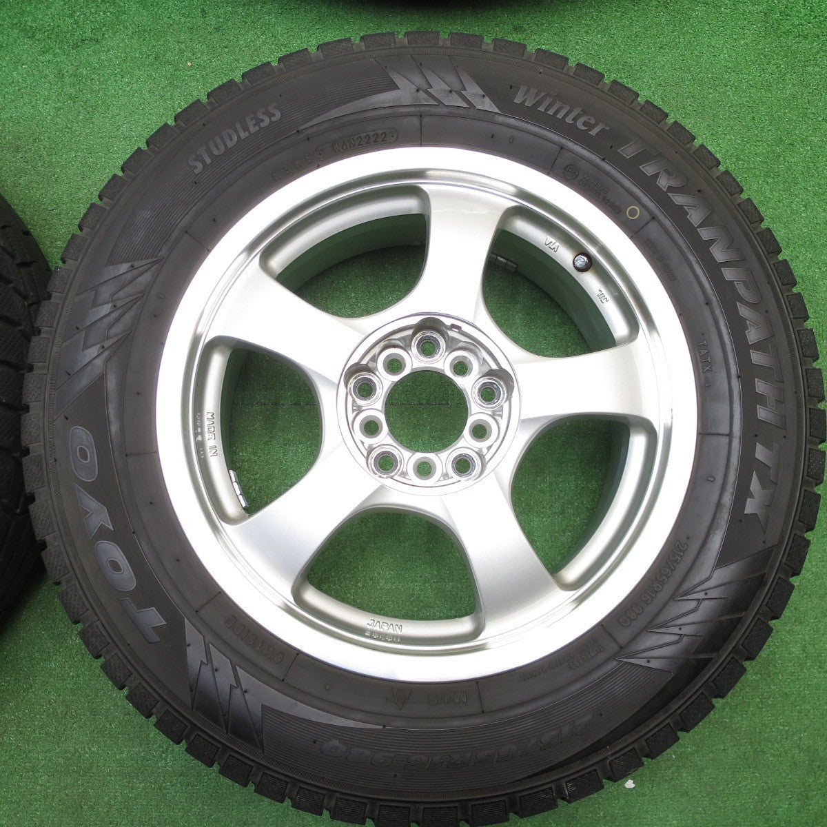 バリ溝！22年！9.5分★スタッドレス 215/65R16 トーヨー ウインター トランパス TX 社外 アルミ 16インチ PCD100 114.3/5H マルチ★5111501KKス