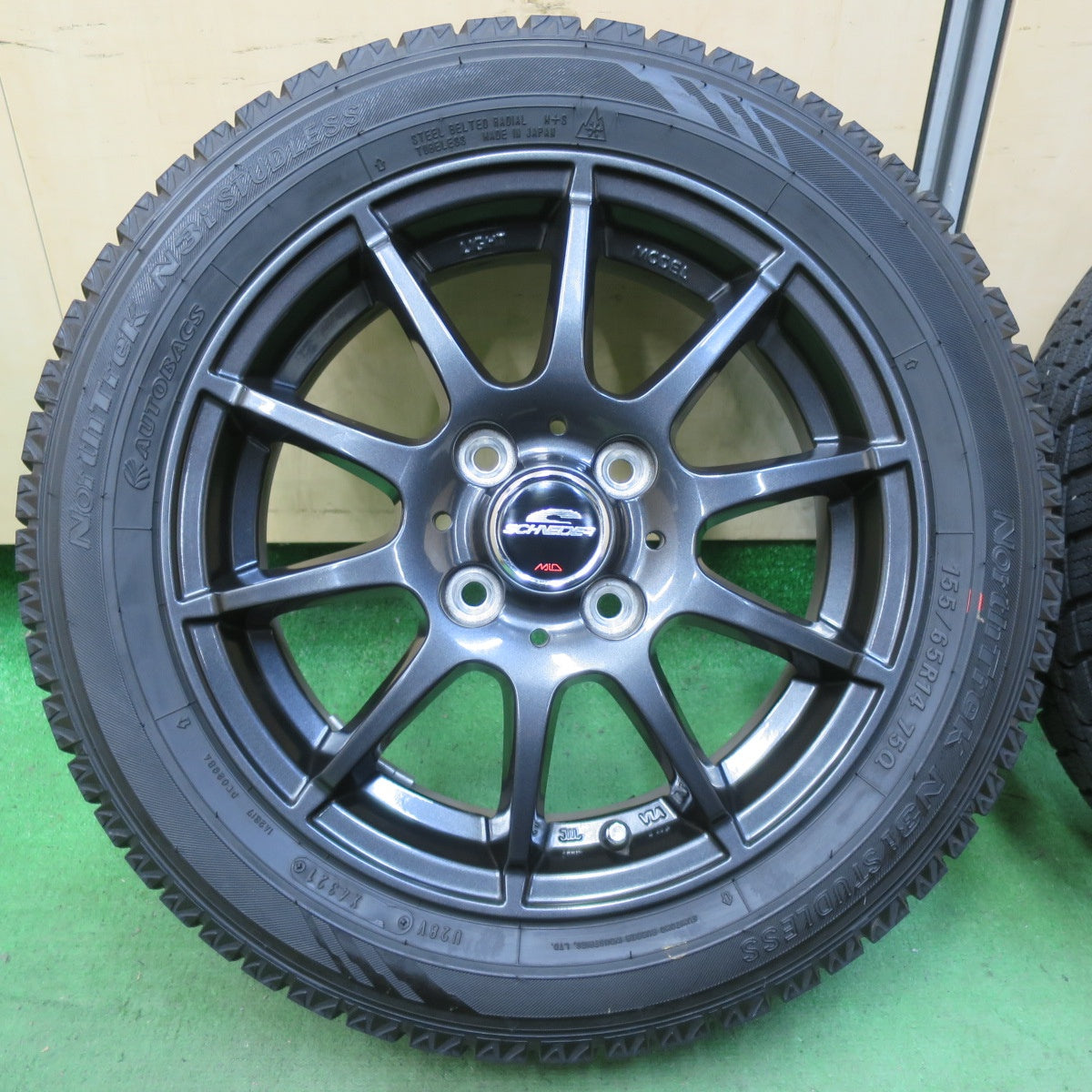 バリ溝！21年！キレイ！9.5分以上★スタッドレス 155/65R14 オートバックス ノーストレック N3i SCHNEIDER MiD シュナイダー マルカ 14インチ PCD100/4H★5060901イス