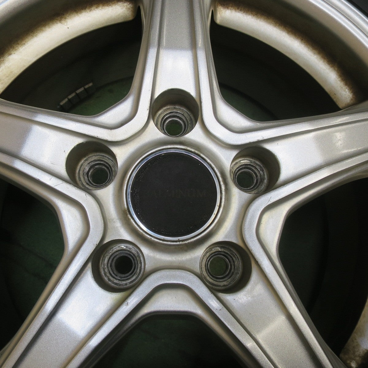バリ溝！24年！9.5分以上★スタッドレス 195/65R15 ダンロップ ウインターマックス WM02 BALMINUM VR5 バルミナ 15インチ PCD114.3/5H★6020506イス