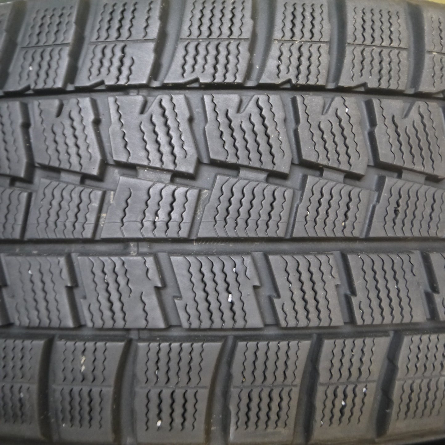 [送料無料] バリ溝！キレイ！8.5分★BMW等 EUROBAHN 225/55R17 スタッドレス ダンロップ ウインターマックス WM01 PCD112/5H★4030111Hス