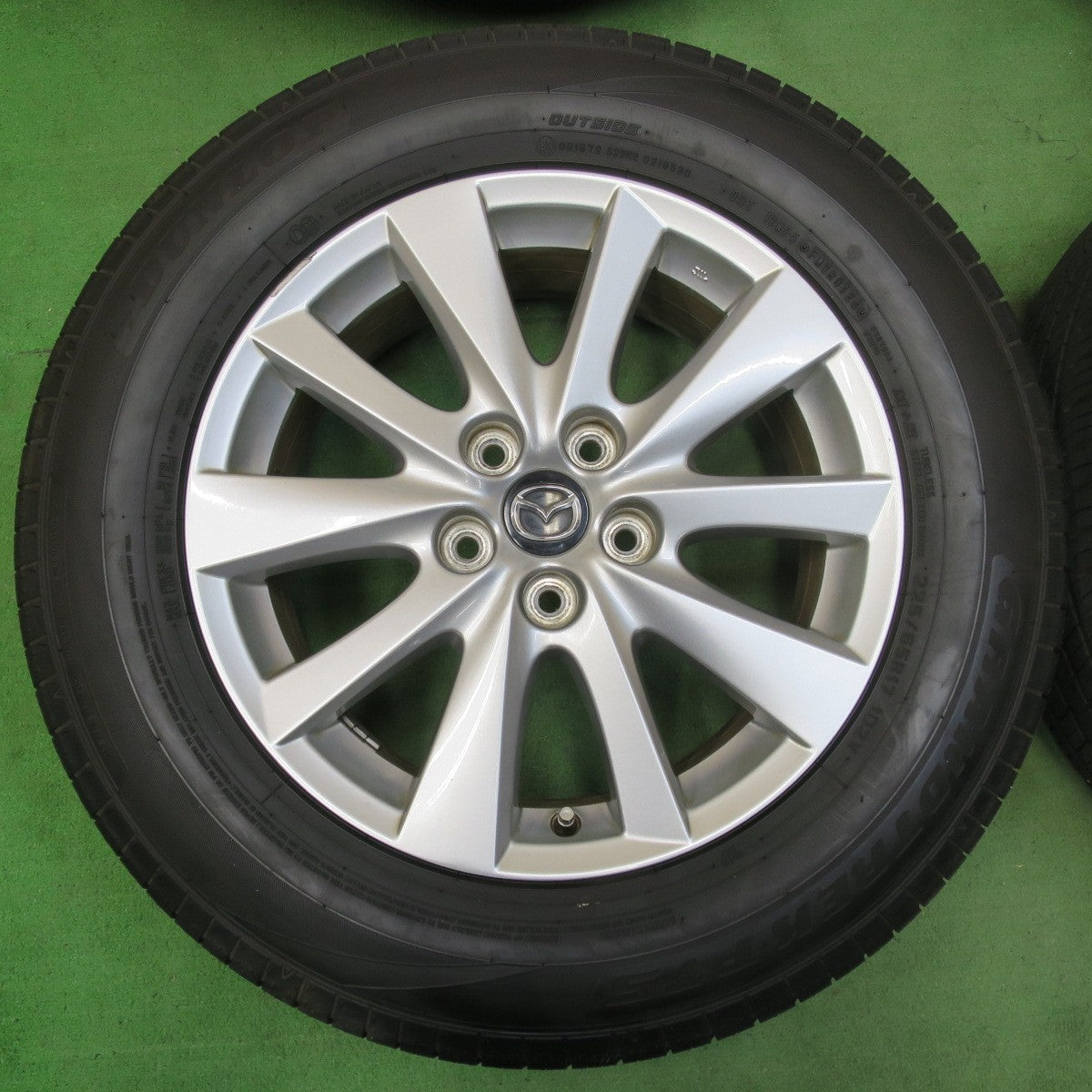 [送料無料] タイヤほぼ未使用！24年！キレイ★マツダ CX-5 純正 225/65R17 ダンロップ グラントレック PT5 17インチ CX5 PCD114.3/5H★5031802イノ