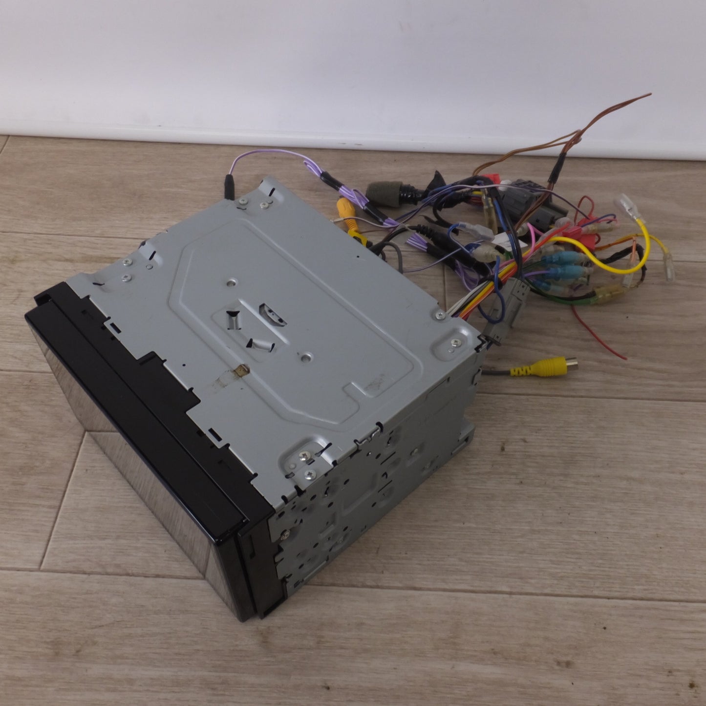 [送料無料] ★カロッツェリア carrozzeria AV一体型メモリーナビゲーション AVIC-RZ720 パイオニア Pioneer[42]★