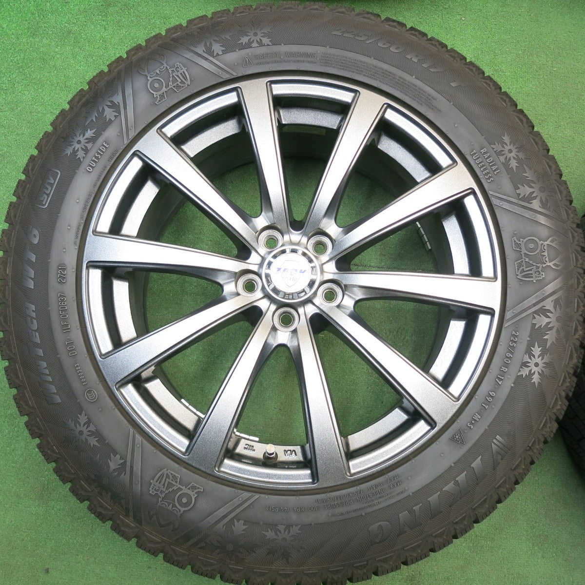バリ溝！キレイ！8.5分★フォレスター 等 225/60R17 スタッドレス バイキング WINTECH WT6 SUV ZACK JP-110 MONZA ザック モンツァ 17インチ PCD100/5H★6032908HAス