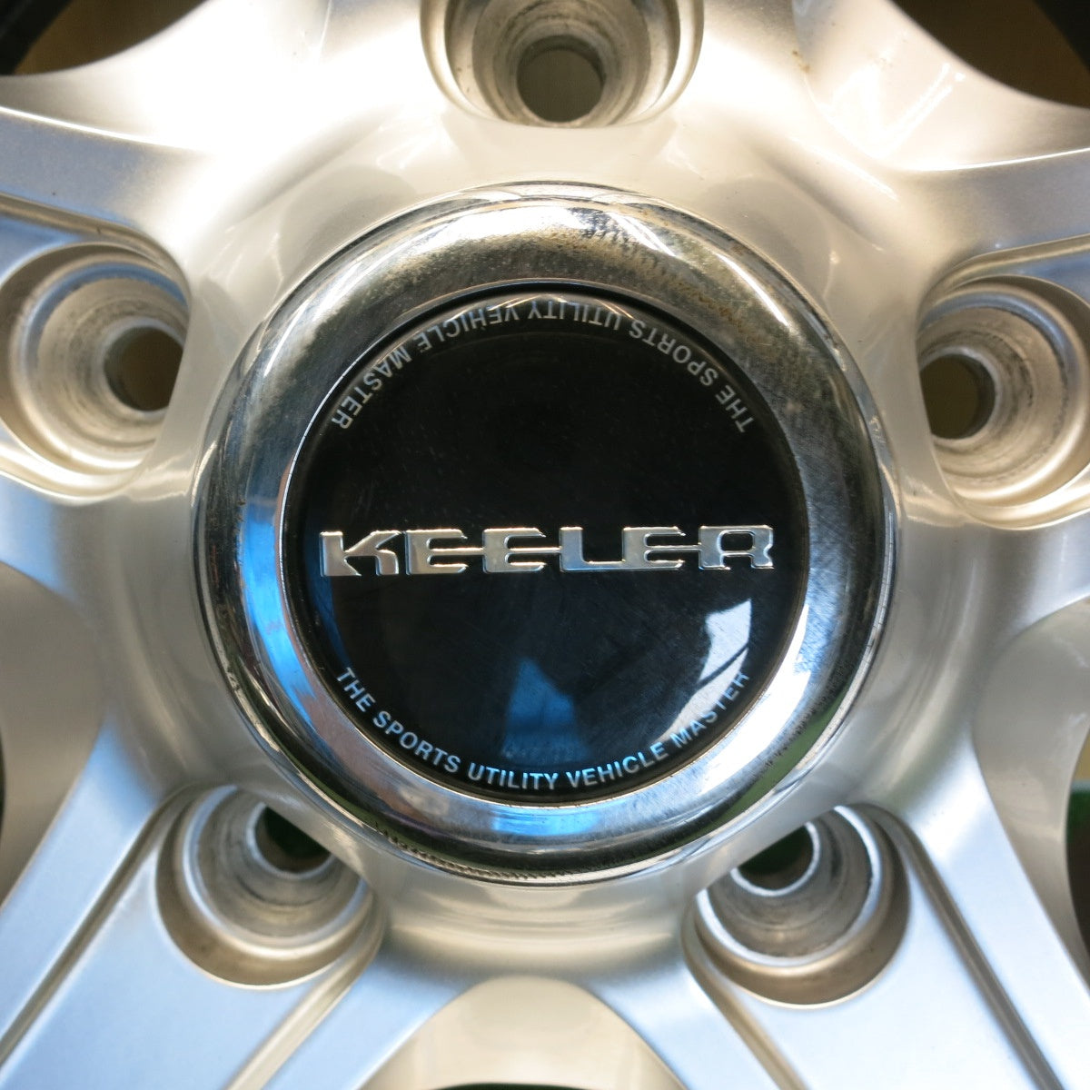 バリ溝！キレイ！9.5分◎ランクル 等 KEELER 285/60R18 スタッドレス ダンロップ ウインターマックス SJ8 キーラー 18インチ PCD150/5H◎6061104HAス