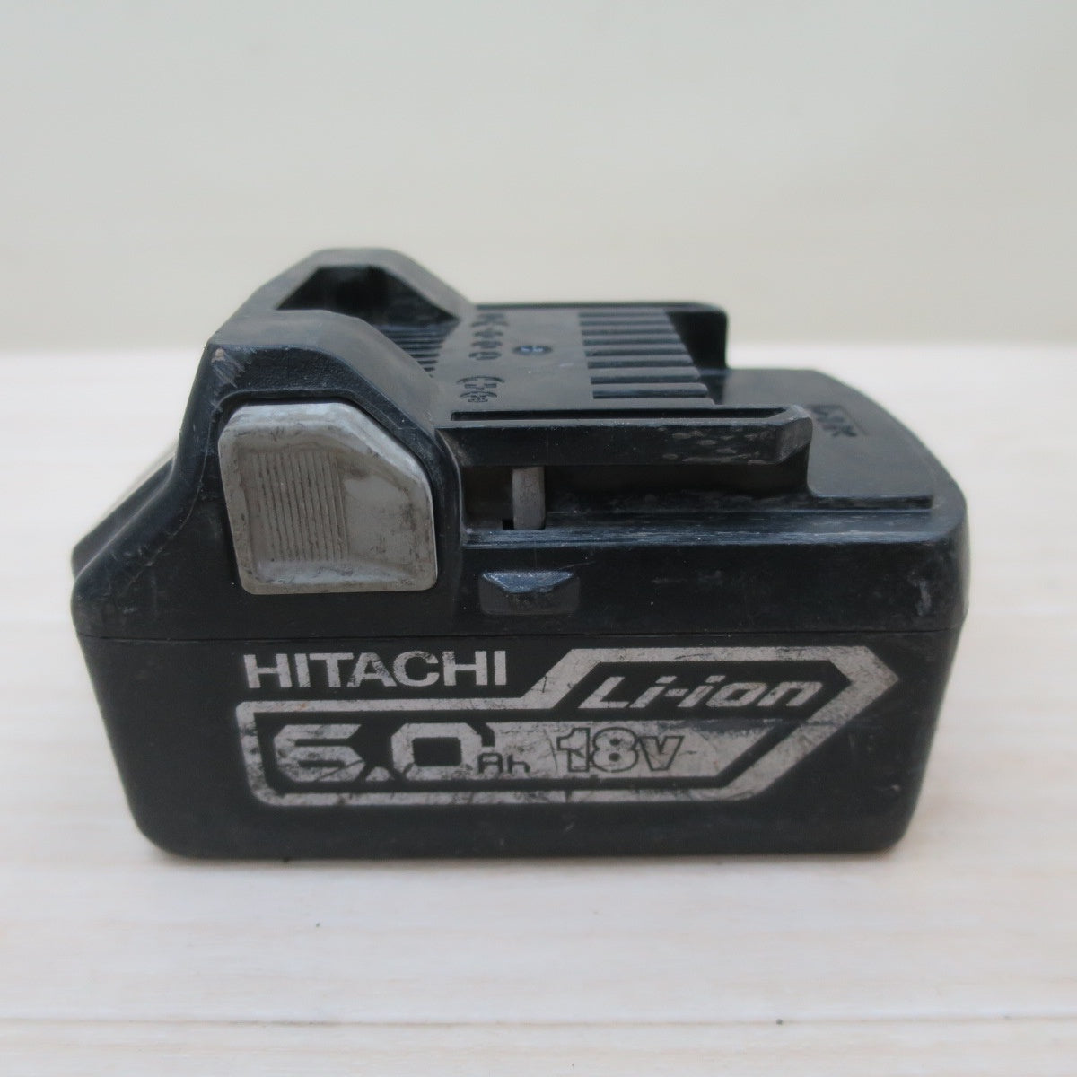 ☆日立 125mm コードレス ディスクグラインダ G18DBVL 電動 工具 研摩 研磨 機 充電式 バッテリー BSL1860 HITACHI 18V☆