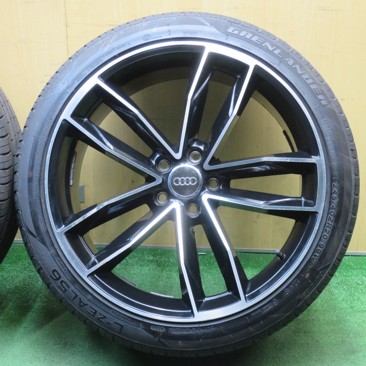 バリ溝！23年！9.5分★アウディ 等 245/40R20 グリンランダー L-ZEAL56 社外 アルミ 20インチ PCD112/5H★6052205NJノ