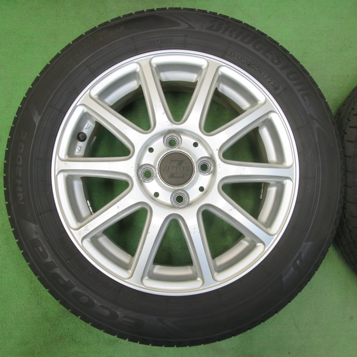 [送料無料] バリ溝！23年！9分★175/65R15 ブリヂストン エコピア NH200C ZEPHYR ゼファー 15インチ PCD100/4H★5031405イノ